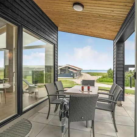 Cozy In With House Sea View Vinderup